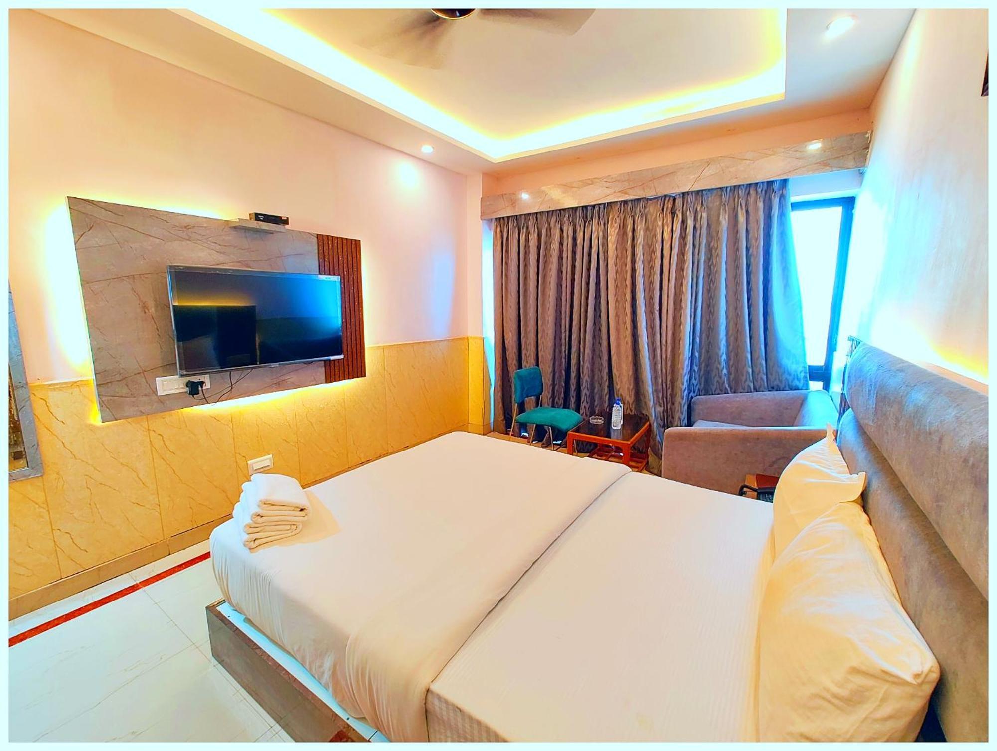 Puri Hotel D R E A M L A N D Near Sea Beach - - Restaurant & Parking Facilities - Prime Location With Luxury And Spacious Room - Book Now المظهر الخارجي الصورة