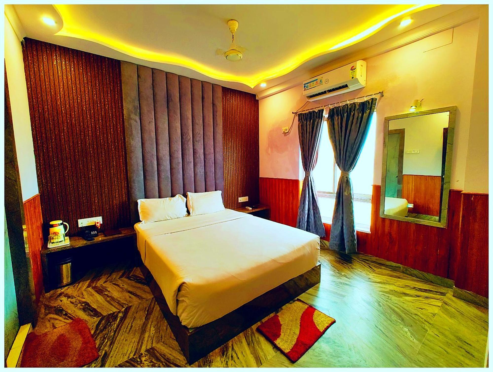 Puri Hotel D R E A M L A N D Near Sea Beach - - Restaurant & Parking Facilities - Prime Location With Luxury And Spacious Room - Book Now المظهر الخارجي الصورة