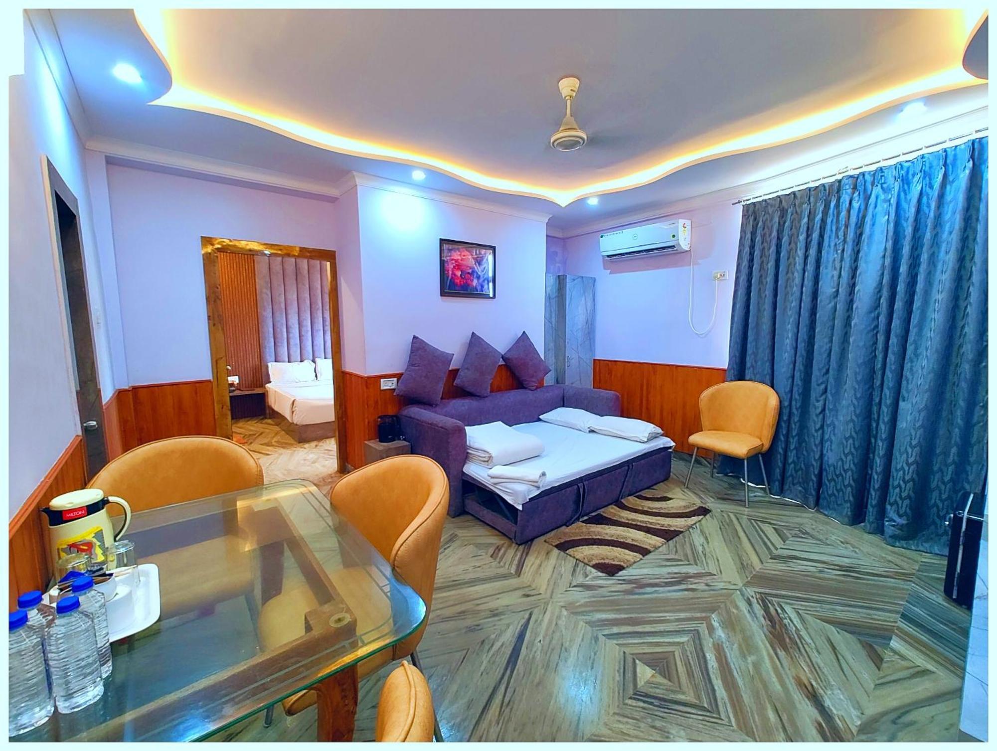 Puri Hotel D R E A M L A N D Near Sea Beach - - Restaurant & Parking Facilities - Prime Location With Luxury And Spacious Room - Book Now المظهر الخارجي الصورة