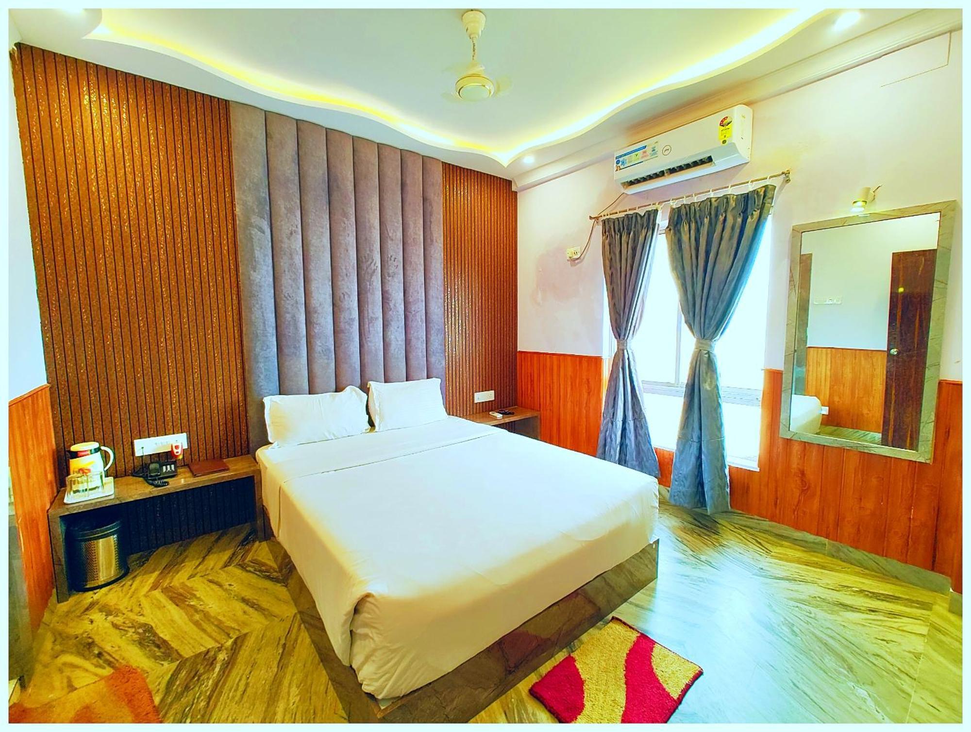 Puri Hotel D R E A M L A N D Near Sea Beach - - Restaurant & Parking Facilities - Prime Location With Luxury And Spacious Room - Book Now المظهر الخارجي الصورة